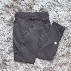Lululemon Dance Studio Pant Crop
